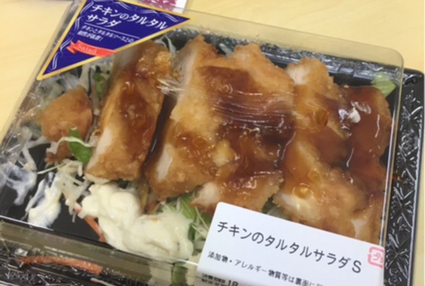 コーチ陣の昼食