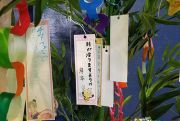 梅雨でも快適インドアテニス♪