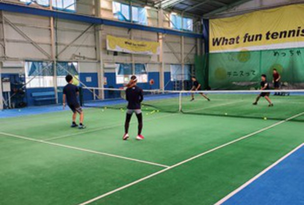 テニスに必要な道具