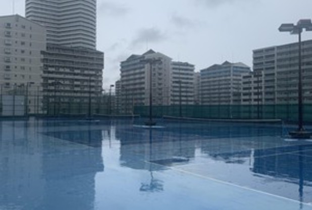 雨の日もテニス情報収集