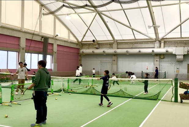 テニスはみんなでできる生涯スポーツ