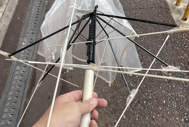 朝からティッシュ配り