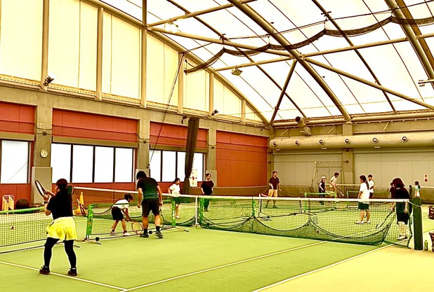 親子でテニスを楽しもう！ ワオ、ワオ！