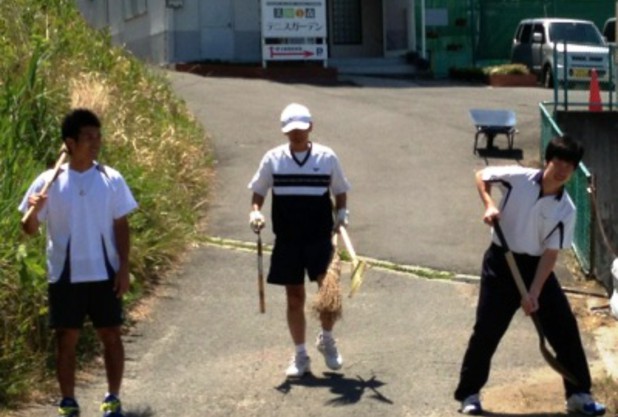 クルマにはきをつけましょう