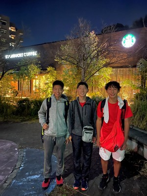 スタバ3人.jpg