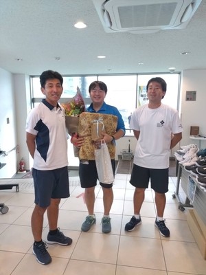 横地コーチ ラスト.jpg